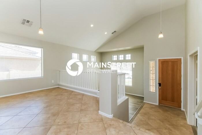 6664 S Wilson Dr - Photo 6 of 17