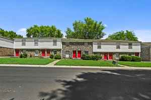 featured image of 607 Chickadee Dr #7