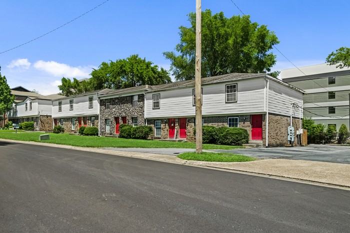 607 Chickadee Dr #7 - Photo 2 of 32