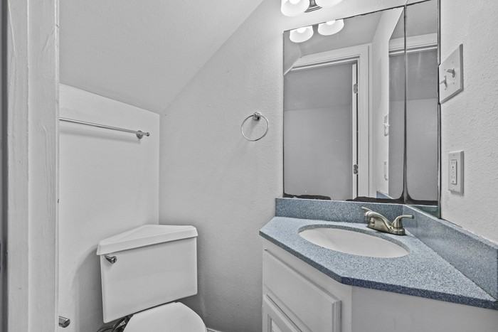 607 Chickadee Dr #7 - Photo 7 of 32