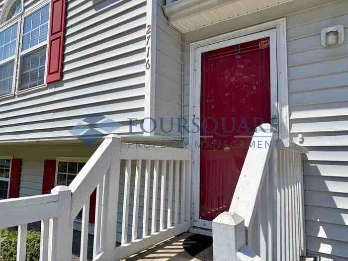 2716 Midway Park Ct - Photo 2 of 30