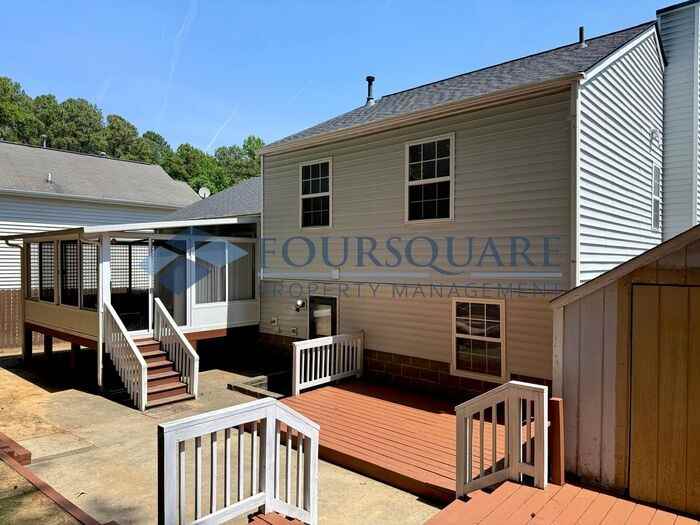 2716 Midway Park Ct - Photo 5 of 30