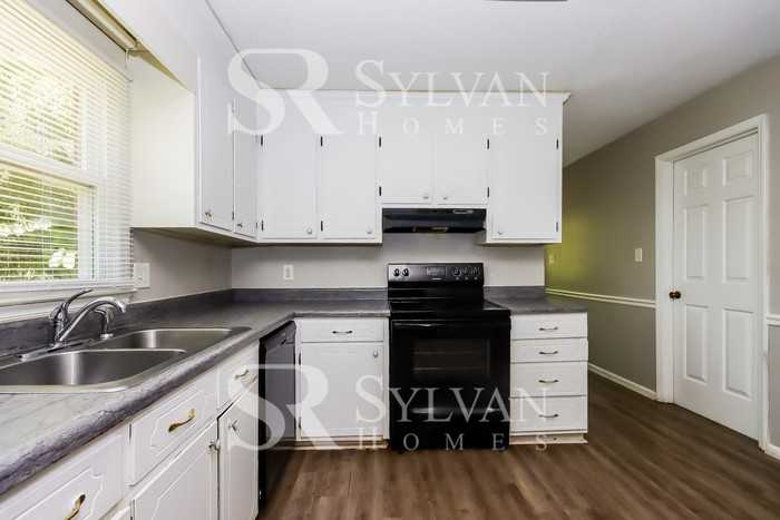 2511 Cliffside Dr - Photo 7 of 15