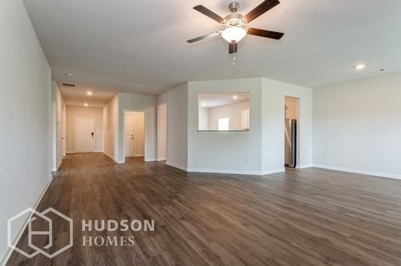 820 Athens Ln - Photo 4 of 19