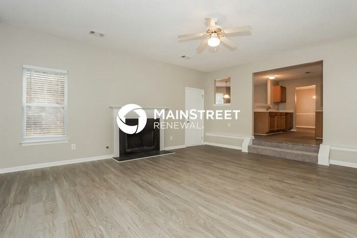 2043 Reflective Waters Rd - Photo 5 of 17