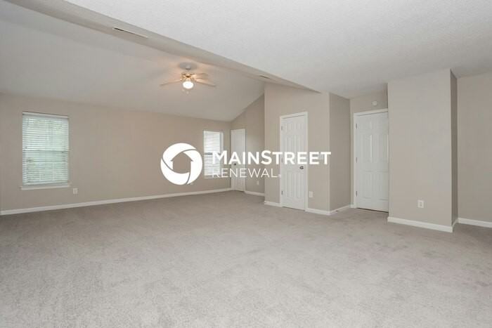 2043 Reflective Waters Rd - Photo 7 of 17