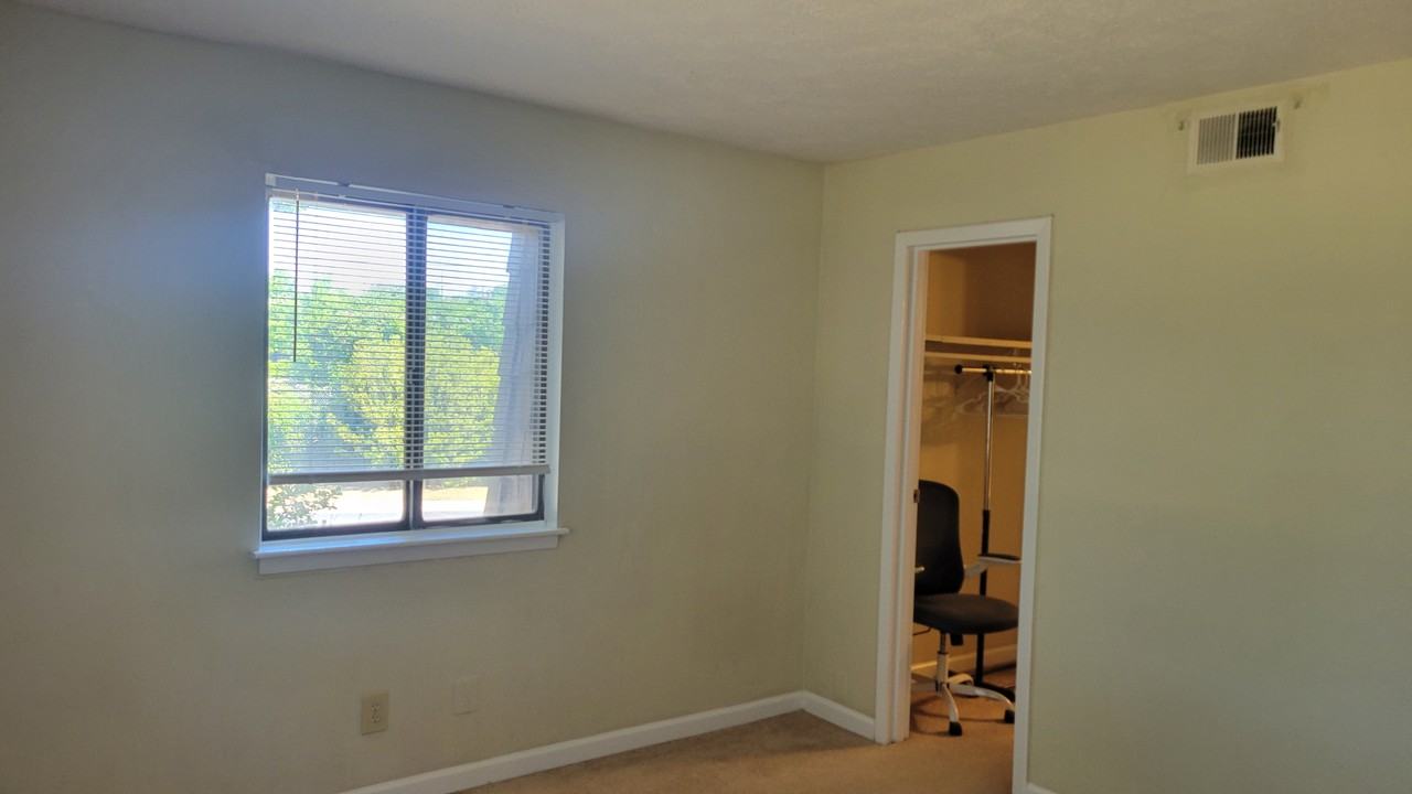 1320 Old Manor Rd #1320 - Photo 3 of 21