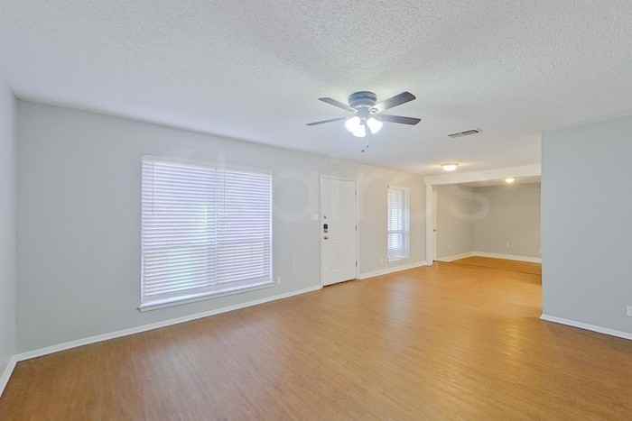 923 Kimbrough St - Photo 4 of 26