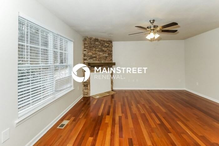 8126 Cambridge Gables Ln - Photo 6 of 17