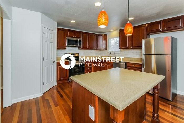 8126 Cambridge Gables Ln - Photo 7 of 17