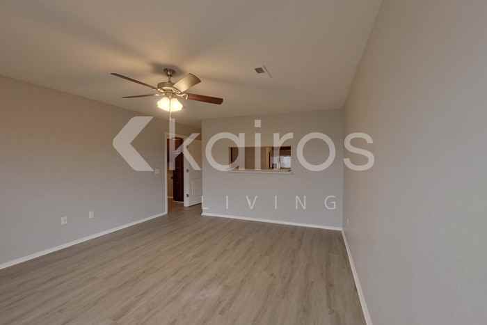 3909 E Thomas St #B - Photo 5 of 20