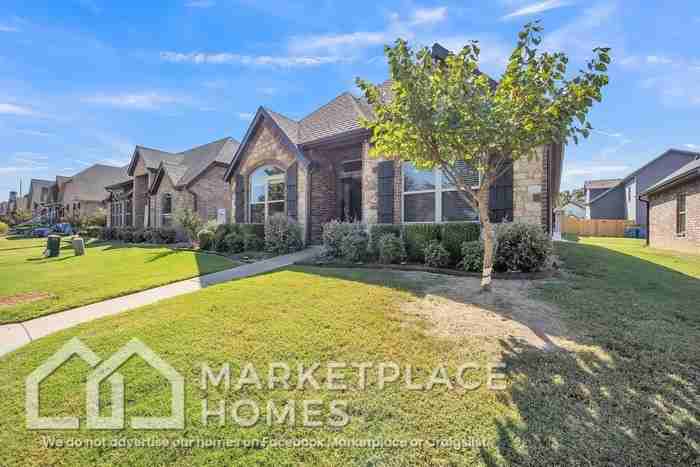 3211 Sw Stonepoint Ave - Photo 3 of 31