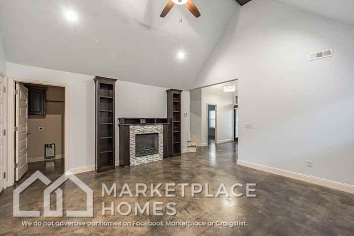 3211 Sw Stonepoint Ave - Photo 6 of 31