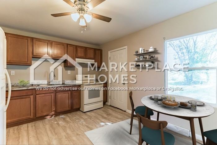 70 W Adams Dr - Photo 5 of 12