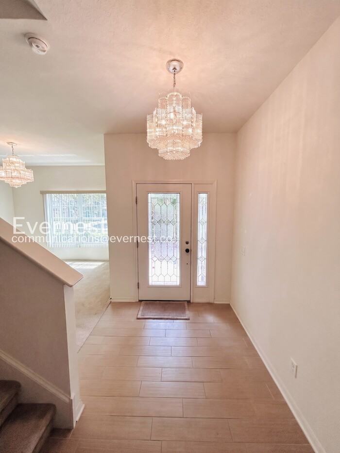 10625 Pictorial Park Dr - Photo 2 of 39