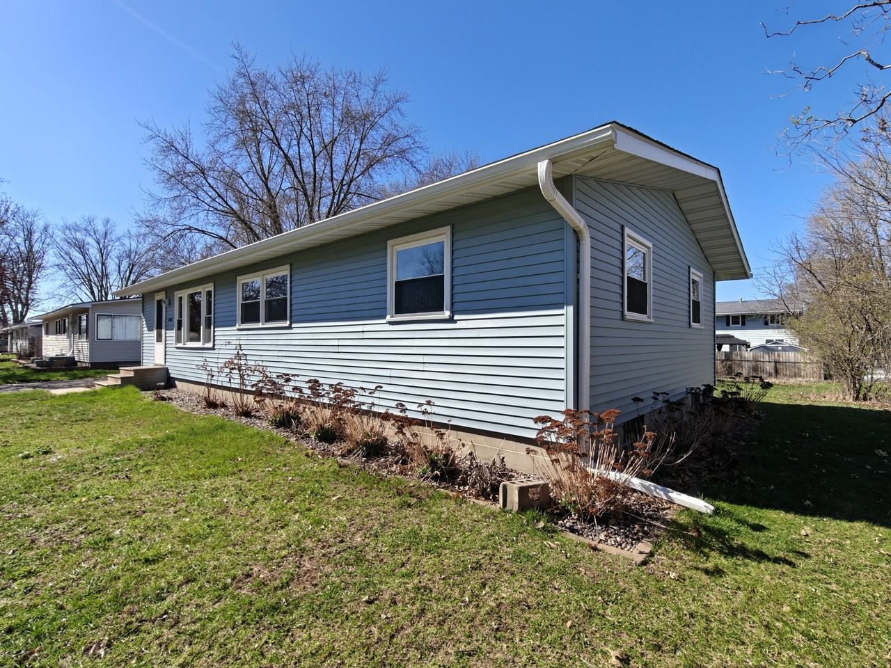 2212 Bartlett Ave #NA - Photo 3 of 26