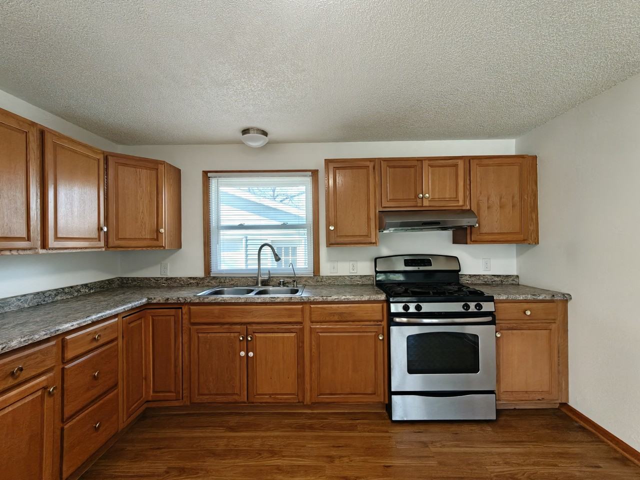 2212 Bartlett Ave #NA - Photo 7 of 26