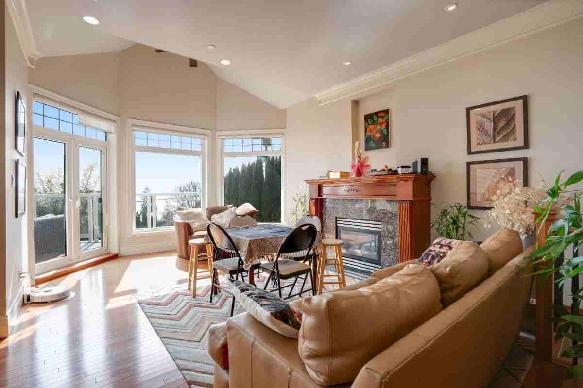 1918 Russet Way - Photo 5 of 21