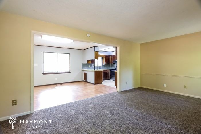 433 4th Ave - Photo 5 of 12