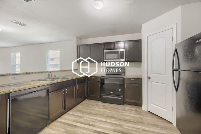 1509 Fairway Dr - Photo 6 of 14