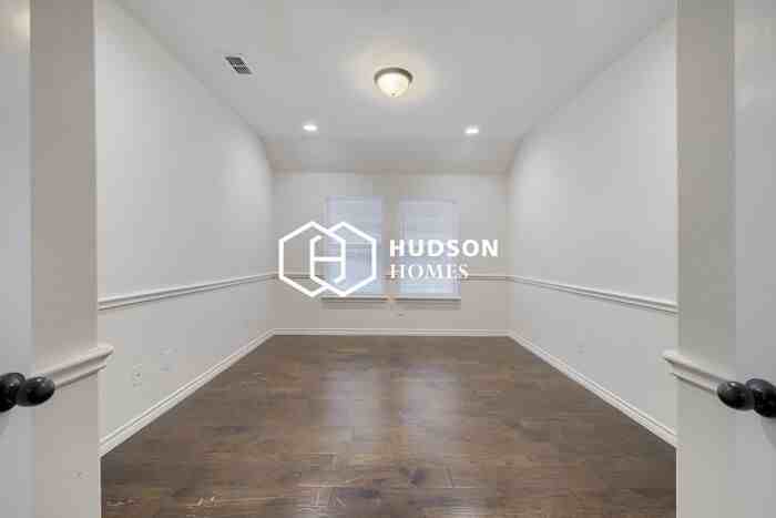 1604 Flamingo Dr - Photo 6 of 13