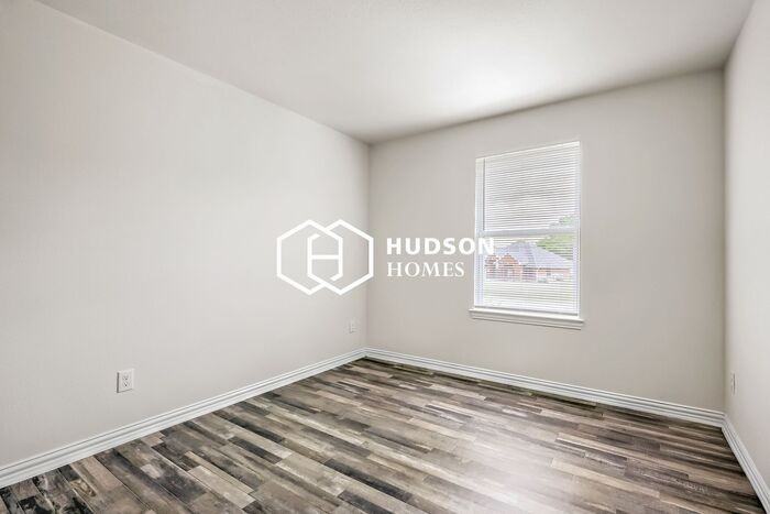 1610 Linda Ln - Photo 7 of 14