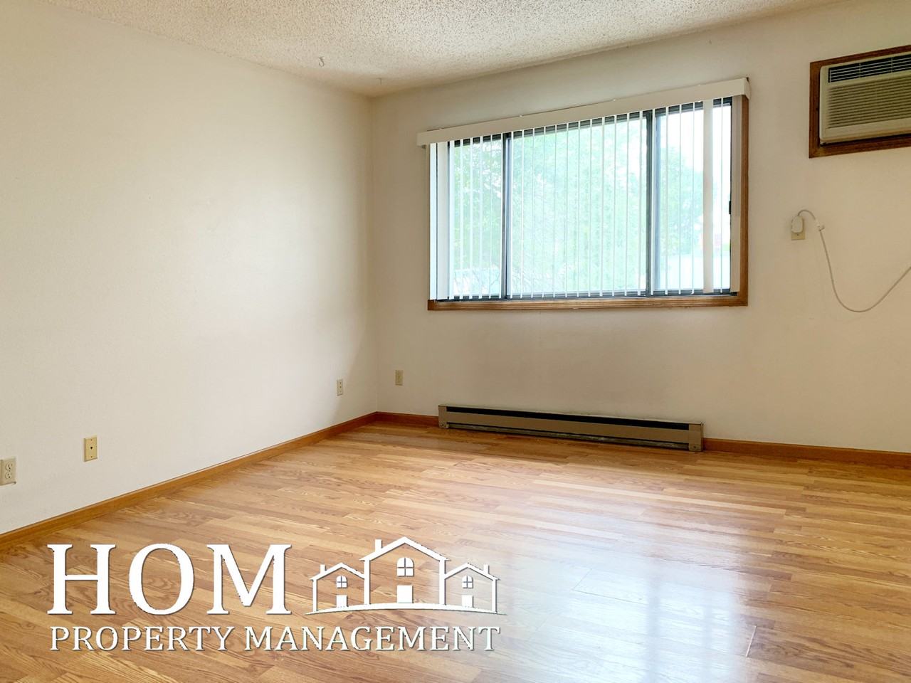 131 W Lind St #5 - Photo 5 of 14