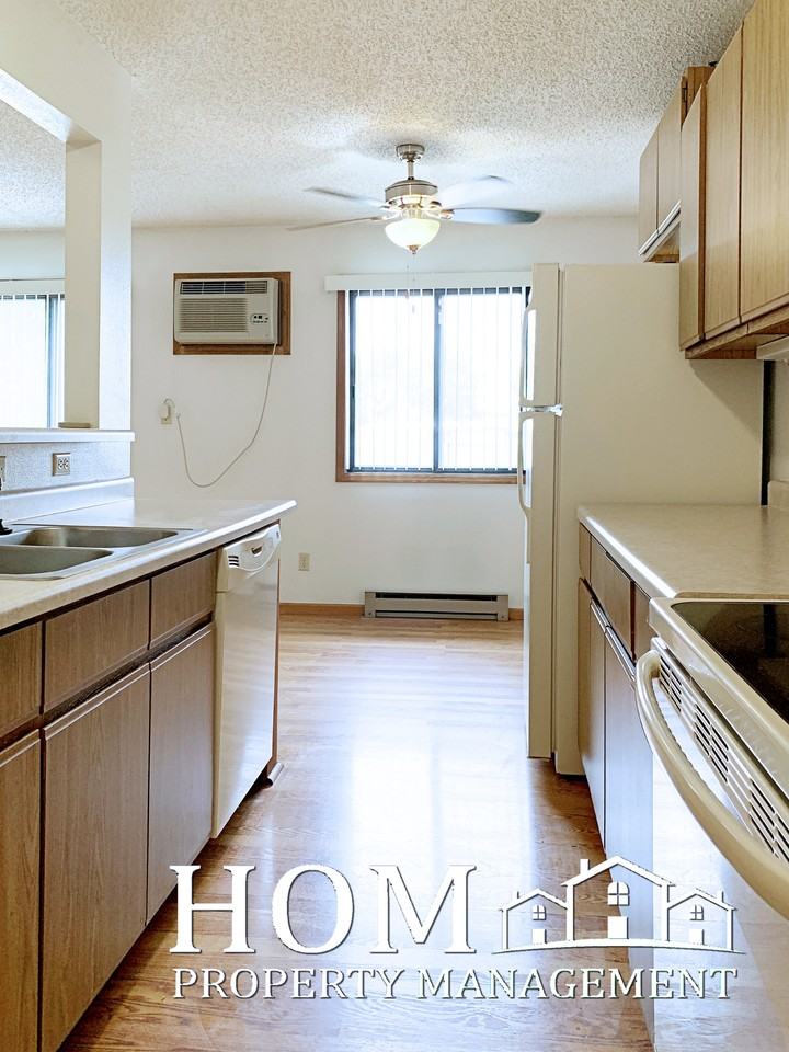 131 W Lind St #5 - Photo 7 of 14