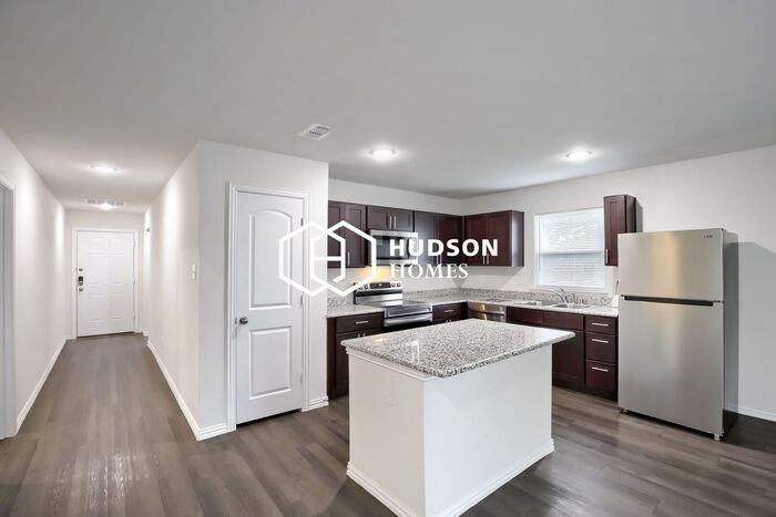 158 Westview Dr - Photo 5 of 14