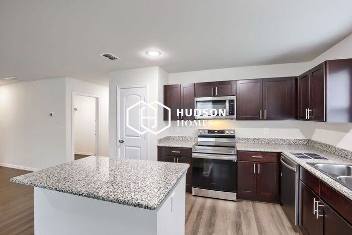 158 Westview Dr - Photo 6 of 14