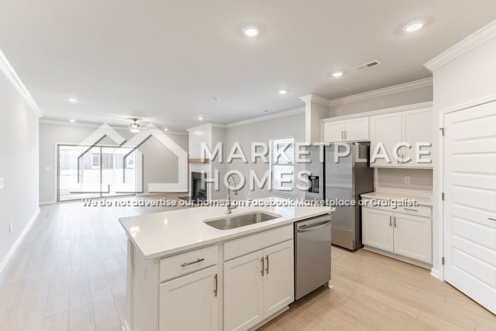 206 Stockyard Cir - Photo 7 of 31