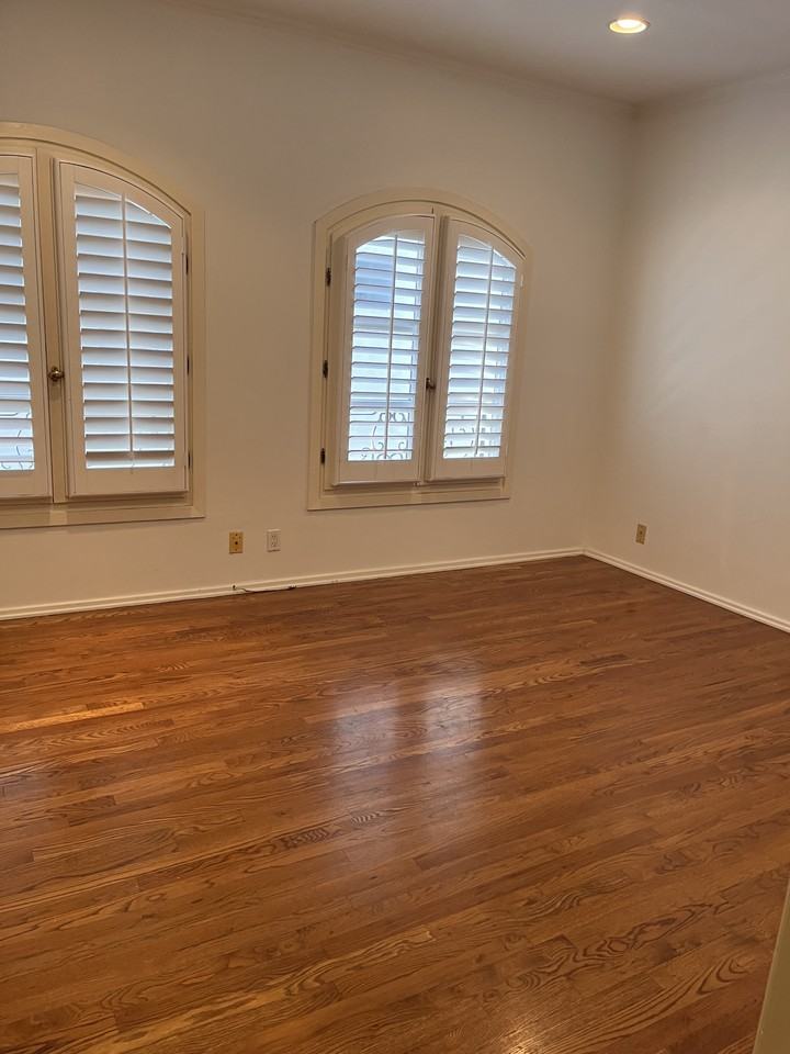 325 S Swall Dr #301 - Photo 3 of 17