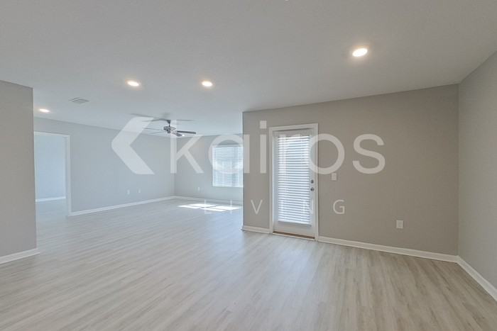 4651 Malay Cir - Photo 4 of 27