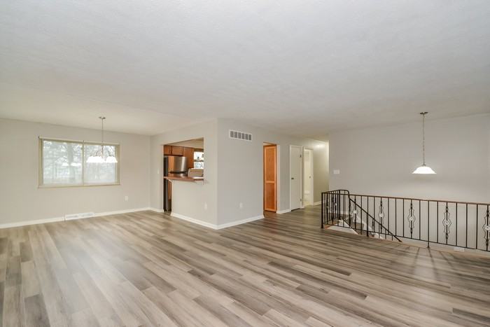 8505 Goldfinch Way - Photo 2 of 9
