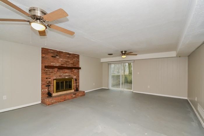 8505 Goldfinch Way - Photo 4 of 9