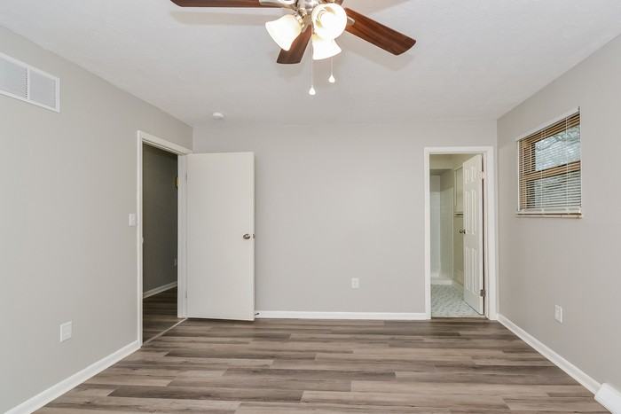 8505 Goldfinch Way - Photo 5 of 9