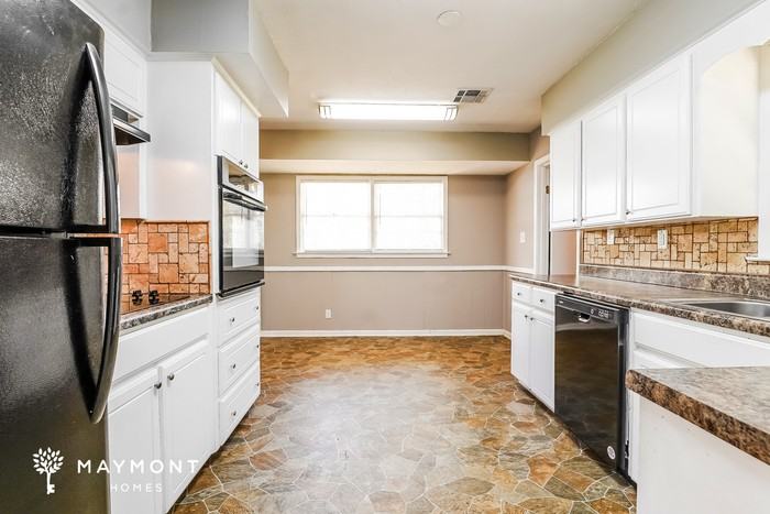 3352 Ridgefield Dr - Photo 7 of 12