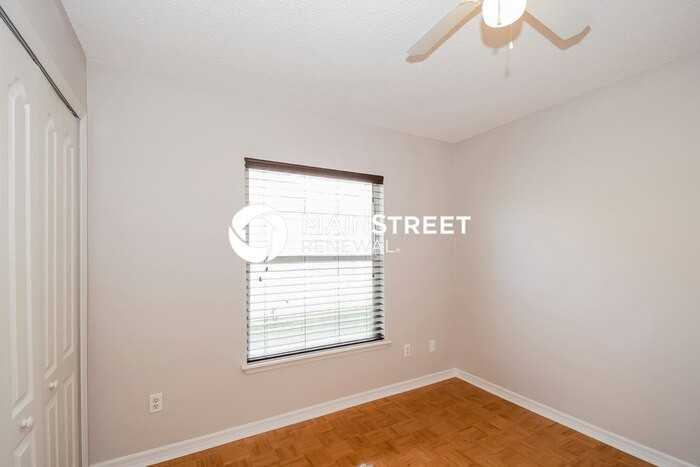 12289 Bucks Harbor Dr N - Photo 6 of 16