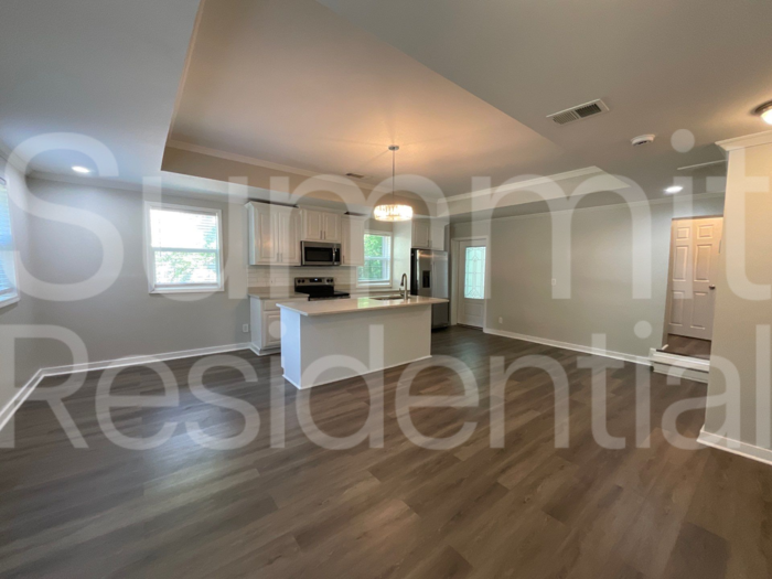 2590 Godfrey Dr Nw - Photo 2 of 16