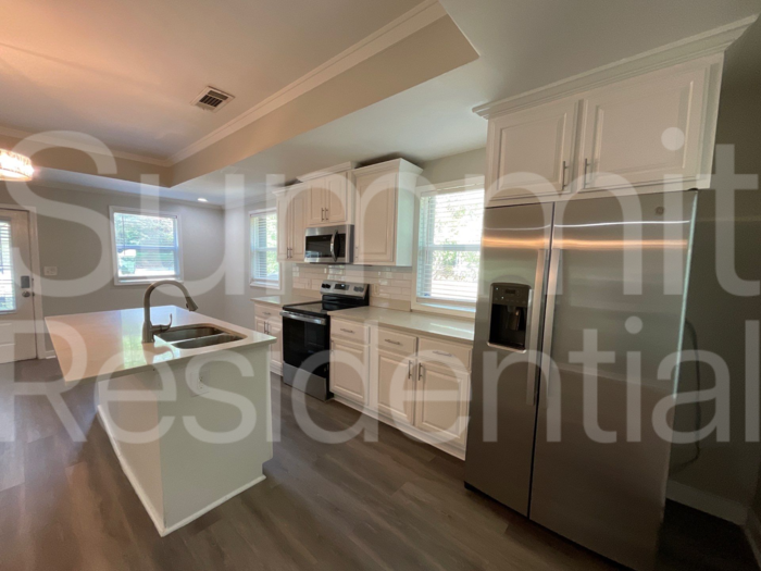 2590 Godfrey Dr Nw - Photo 4 of 16