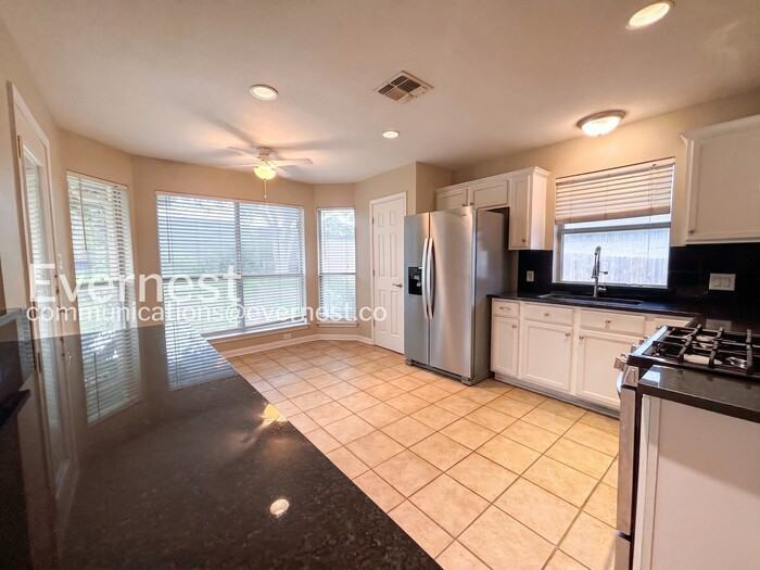 2315 Chestnut Path - Photo 3 of 19