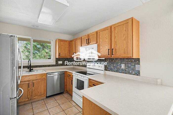 12584 S Beaver Creek Way - Photo 7 of 28