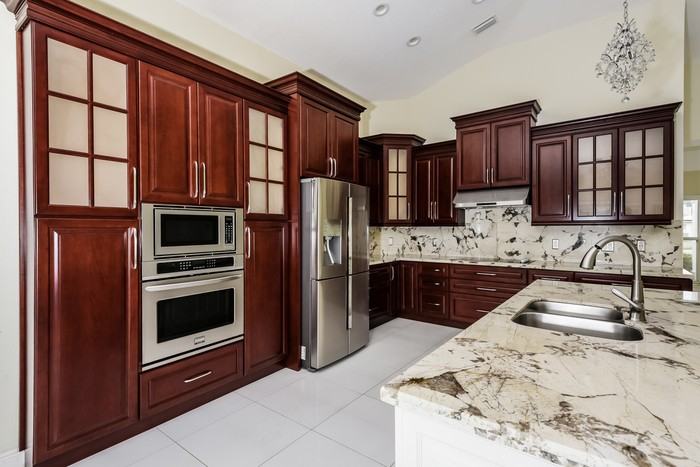 12252 Bronson Way - Photo 5 of 15