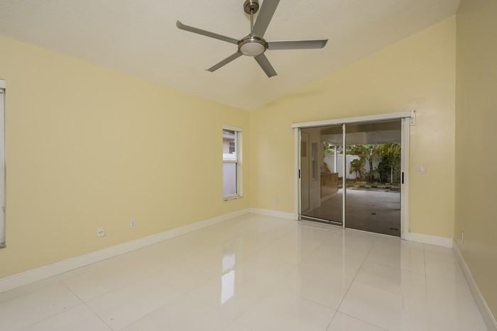 12252 Bronson Way - Photo 6 of 15