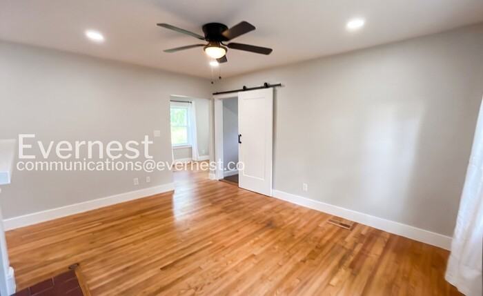 306 Red Oak Dr - Photo 5 of 22