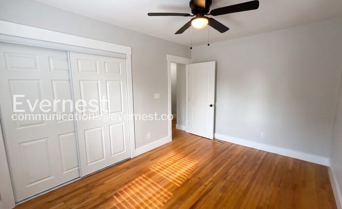 306 Red Oak Dr - Photo 7 of 22