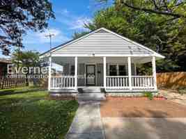 featured image of 667 Sevier St