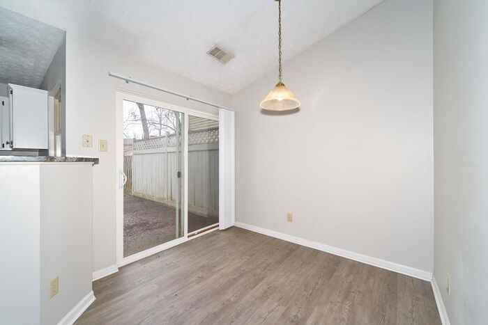 1761 Park North Ln - Photo 4 of 18