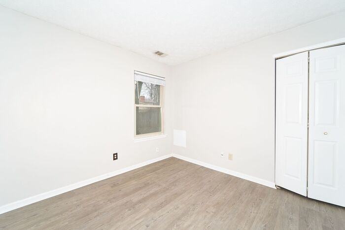 1761 Park North Ln - Photo 7 of 18