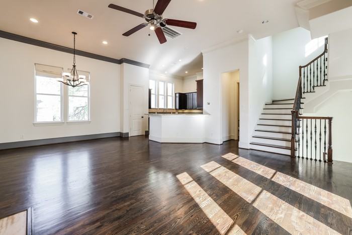 2207 Hilshire Glen Ct - Photo 4 of 25